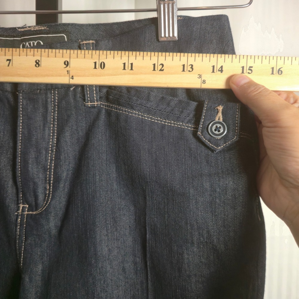 CATO Dark Wash Denim Capris Button Pocket Detail Women's‎ Size 4 Cropped Jeans - Picture 5 of 11